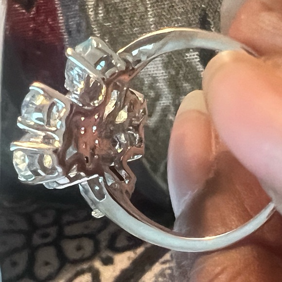 3.92CT Pear Cut Topaz And 0.28CT Round Cut White Topaz 925 Sterling Silver Ring - Picture 8 of 9